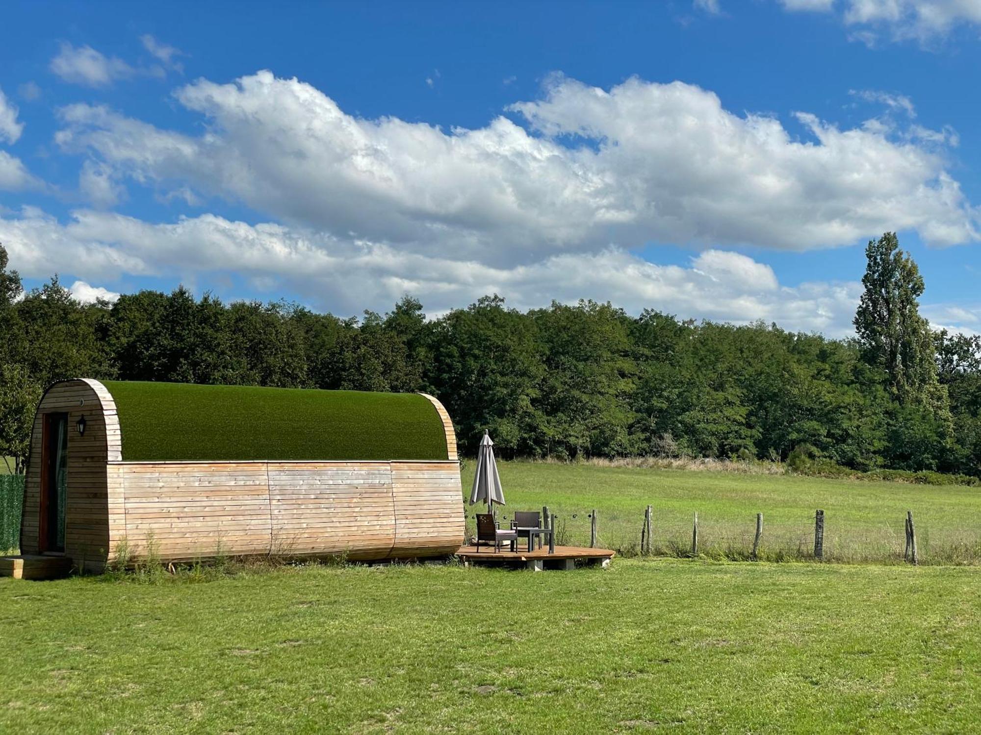 Logement Insolite : La Ruche Verte Monts-sur-Guesnes Exterior photo